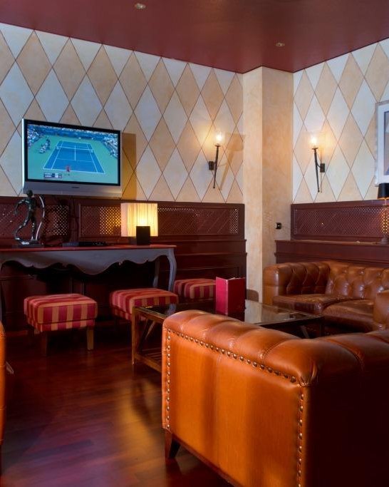 Wyndham Garden Hotel Lahnstein Bar Henry's Club2 | &copy; Wyndham Garden