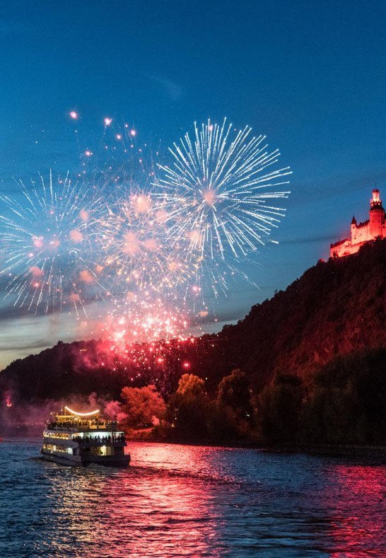 Rhein in Flammen | &copy; Dominik Ketz