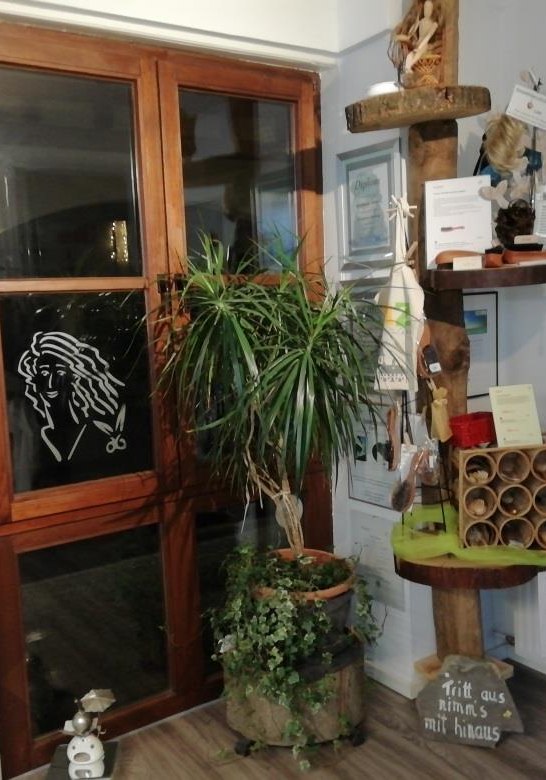 Salon 4 | &copy; Stephanie Neifer