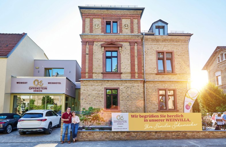 WEINVILLA Banner Grü&szlig;e_Sonne_LOW Web | &copy; Weingut Offenstein Erben