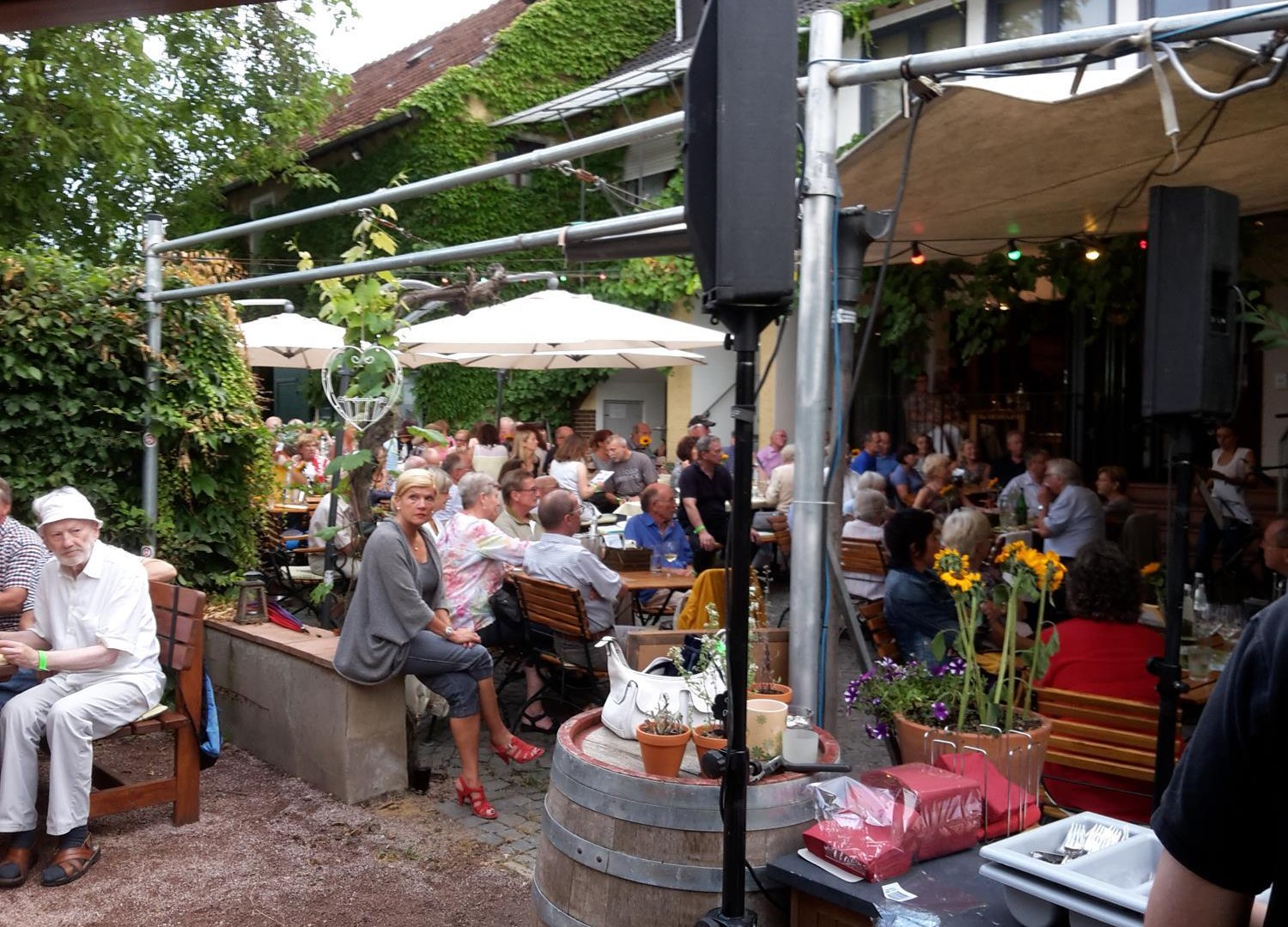 Innenhof Weingut Kaspar Herke | © Weingut Kaspar Herke Innenhof Weingut Kaspar Herke | © Weingut Kaspar Herke