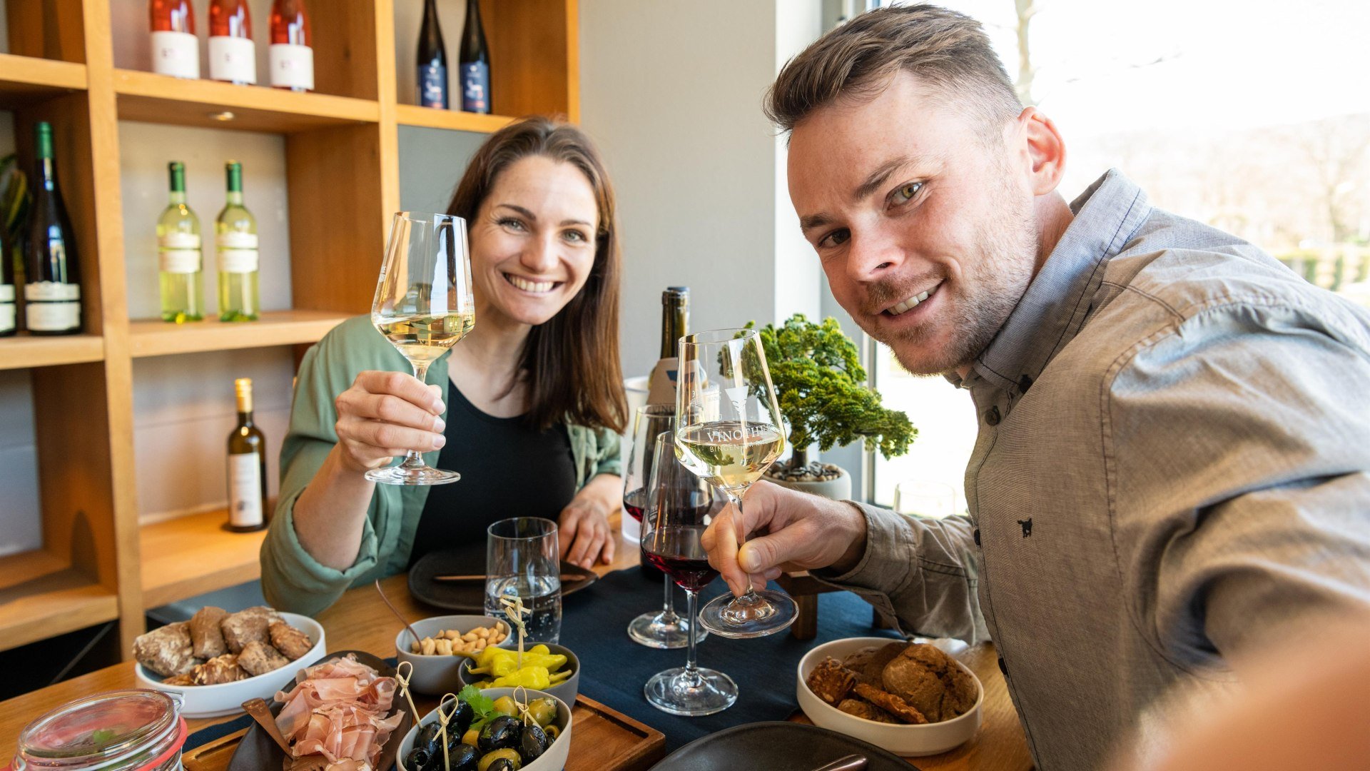 Vinothek Detail | &copy; Rheinhessen Touristik &copy; Dominik Ketz