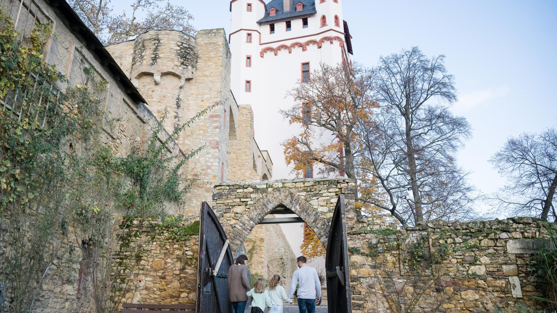 Kurf&uuml;rstliche Burg Eltville 4 | &copy; Rheingau- Taunus Kultur und Tourismus GmbH/ Saskia