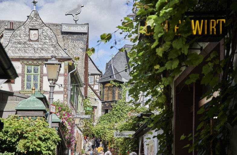 Drosselhof in der Drosselgasse | &copy; HA Hessen Tourismus, Roman Knie