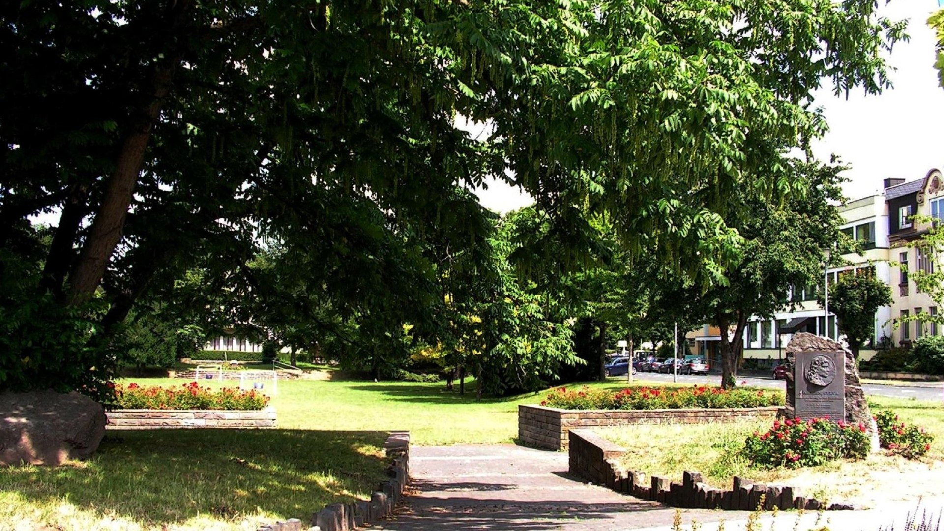 Carmen-Sylva-Garten | © Esser-Taylor Carmen-Sylva-Garten | © Esser-Taylor