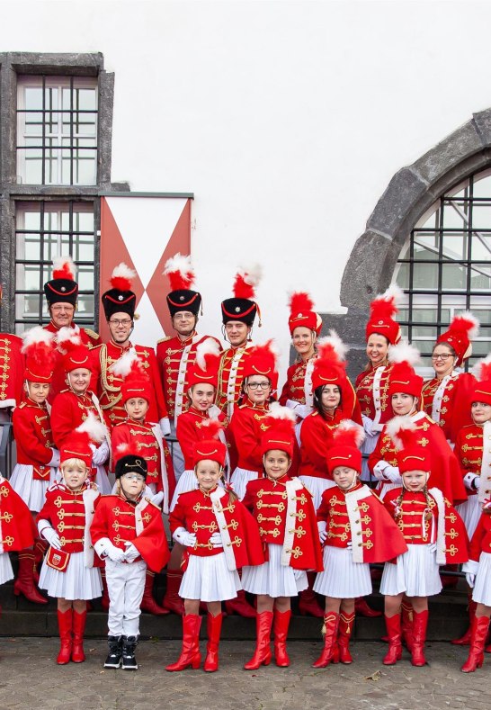 Tanzcorps Rote Husaren 1955 Linz e.V. | © Tanzcorps Rote Husaren 1955 Linz e.V. Tanzcorps Rote Husaren 1955 Linz e.V. | © Tanzcorps Rote Husaren 1955 Linz e.V.