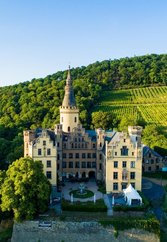 Arenfels im Sommer | &copy; Mahlow Media