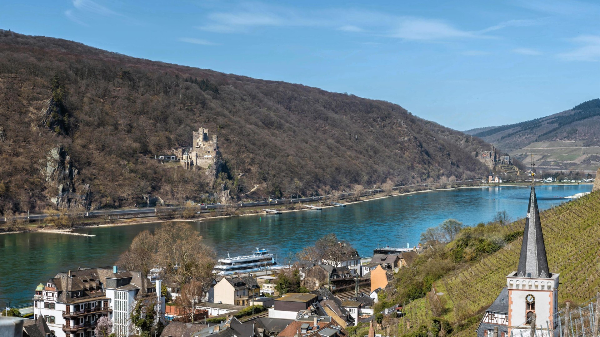 Pfarrkirche Assmannshausen | © Rüdesheim Tourist AG, Marlis Steinmetz Pfarrkirche Assmannshausen | © Rüdesheim Tourist AG, Marlis Steinmetz