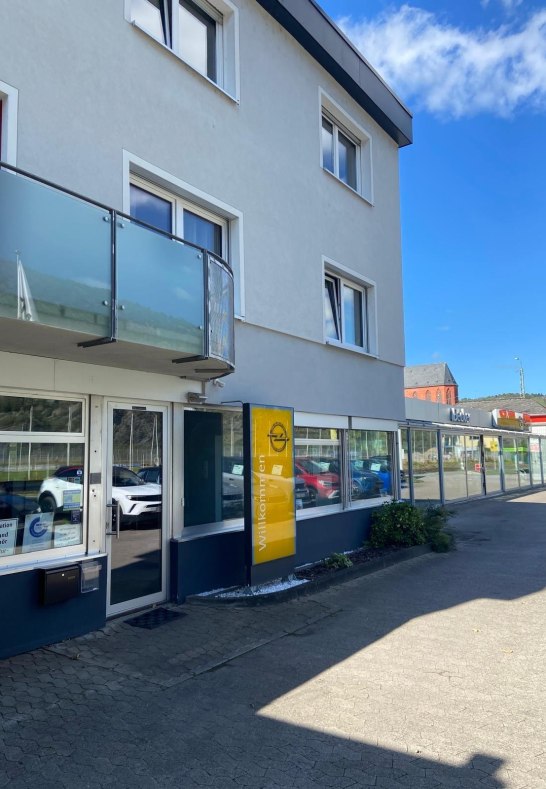 Willkommen im Autohaus | © Fam. Becker, Oberwesel Willkommen im Autohaus | © Fam. Becker, Oberwesel