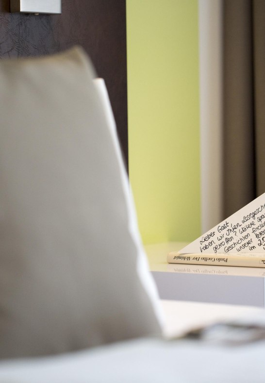 Liebe Details im Zimmer | &copy; M Igel, Hotel im Schulhaus