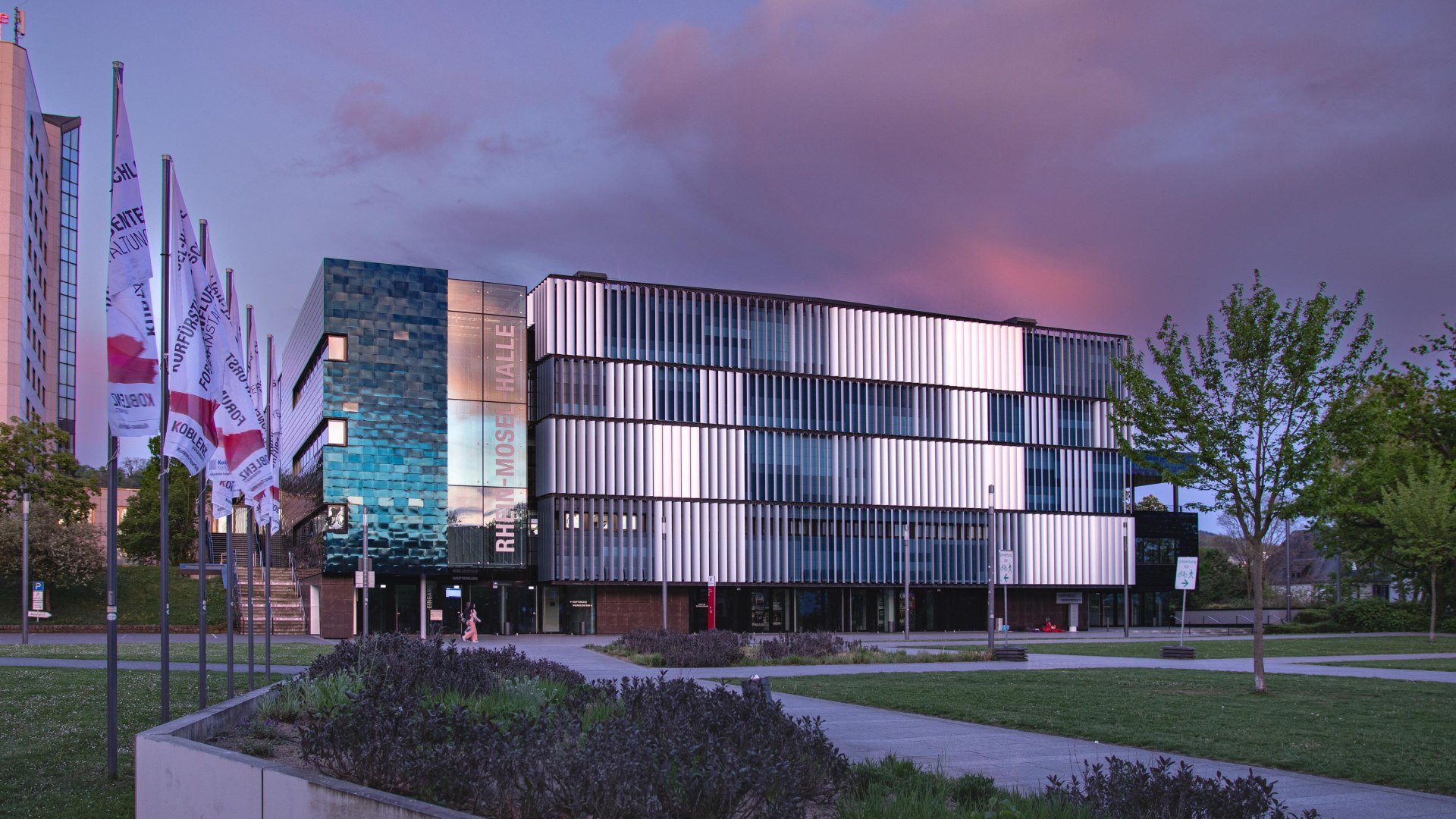 RMH im Sonnenuntergang | © Johannes Bruchhof RMH im Sonnenuntergang | © Johannes Bruchhof