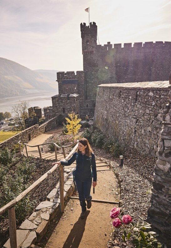 Burg Reichenstein im Herbst | &copy; Marco Rothbrust
