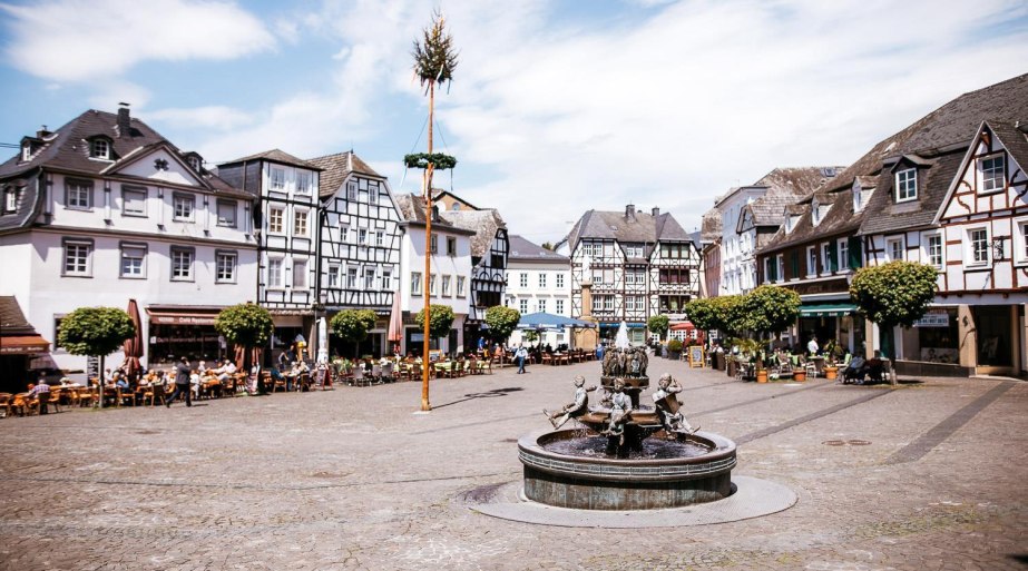 Marktplatz Linz am Rhein | © Frank Metzemacher, Lichtreim Marktplatz Linz am Rhein | © Frank Metzemacher, Lichtreim