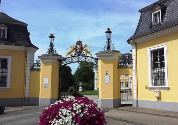 Schloss Neuwied Eingang | © Romantischer Rhein Tourismus GmbH Schloss Neuwied Eingang | © Romantischer Rhein Tourismus GmbH