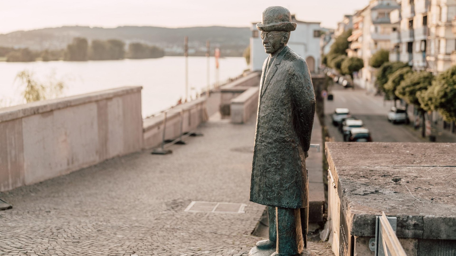 Robert-Krups-Denkmal auf dem Deich | &copy; Zimpfer_Photography