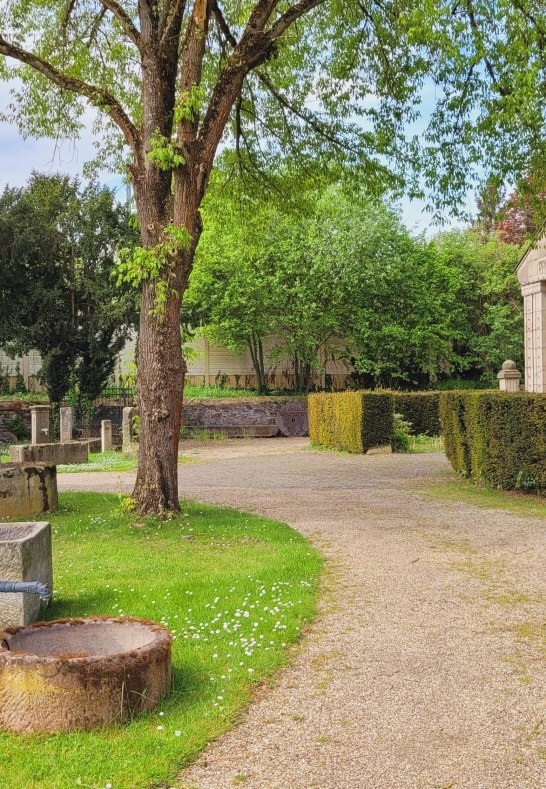 Mausoleum im Park | &copy; Tourist-Info Bad Breisig