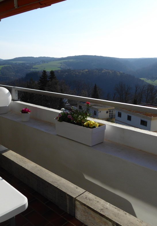 ca. 7 m langer Balkon/Ausblick | &copy; Stefica Schr&ouml;ter-Bukvic