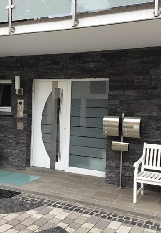 Entrance | &copy; Dillenberger