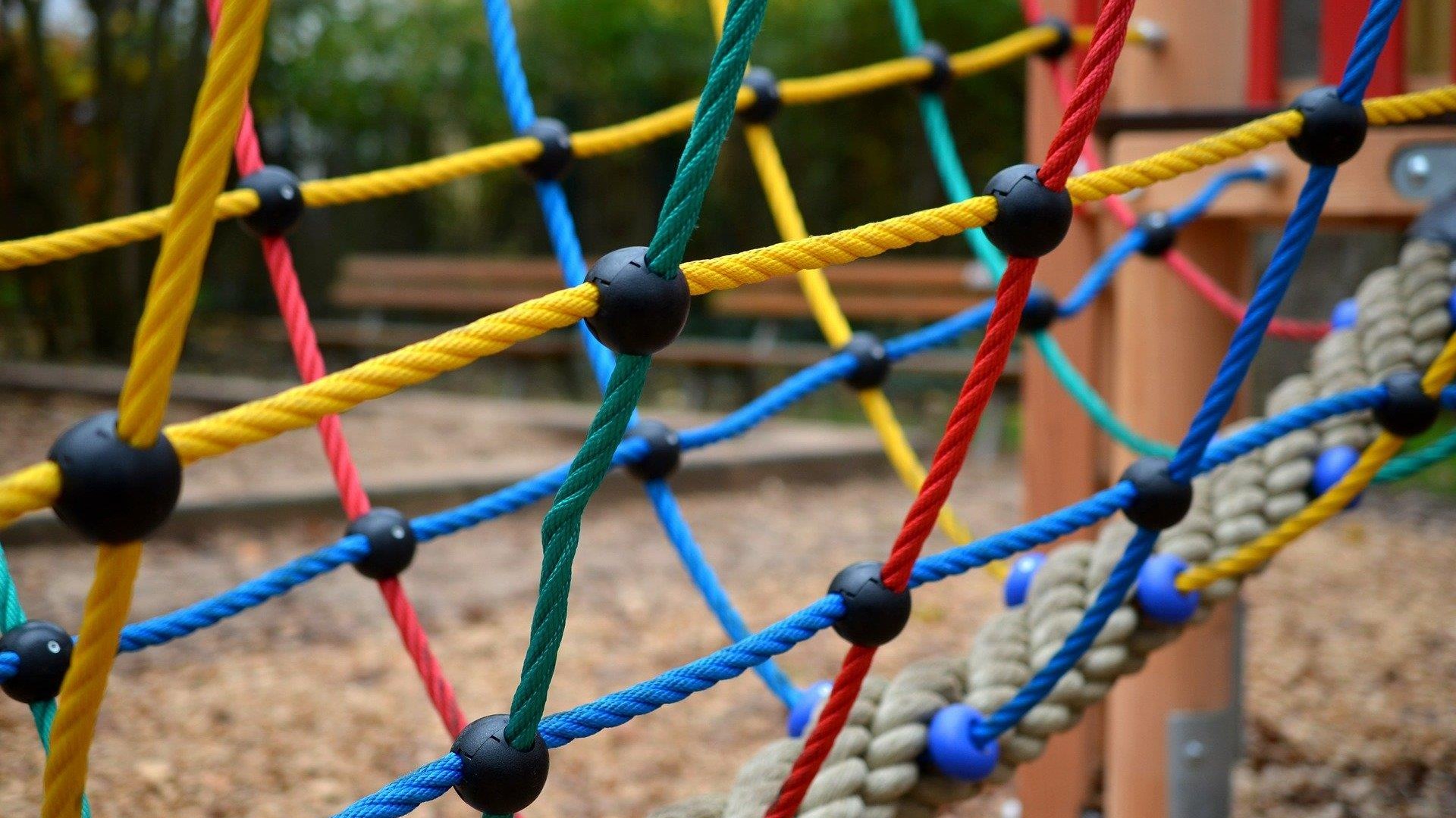 Spielplatz | © congerdesign auf Pixabay Spielplatz | © congerdesign auf Pixabay